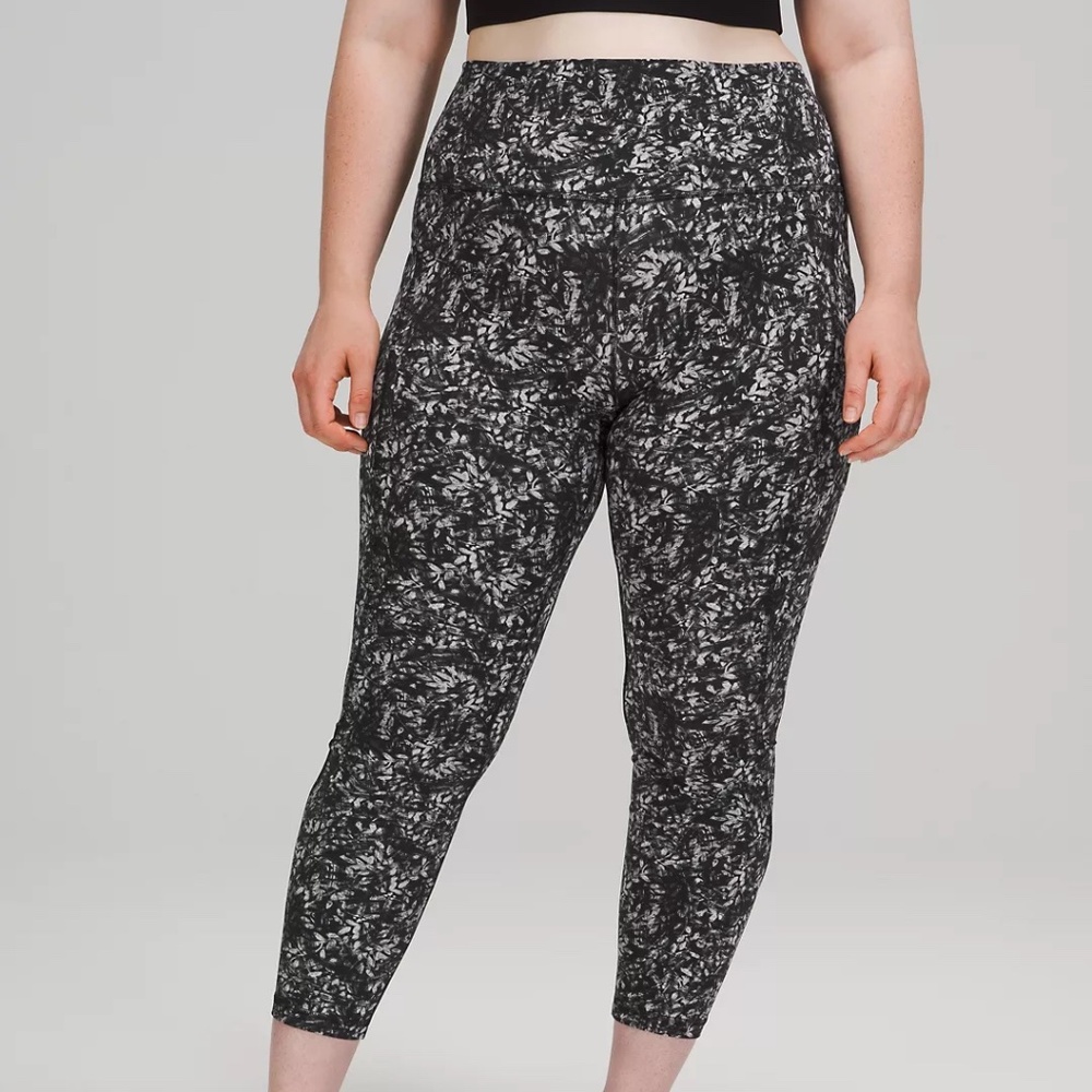 lululemon Align Leggings 25" with Pockets, Size 4 Black Floral, NWOT - Picture 1 of 3